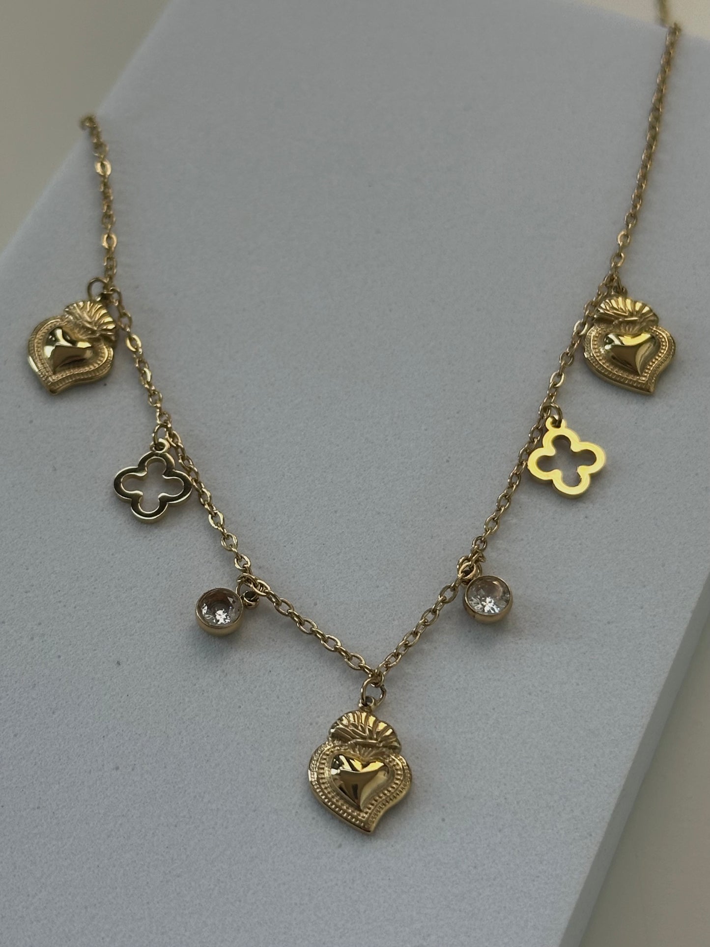 Collier Ela