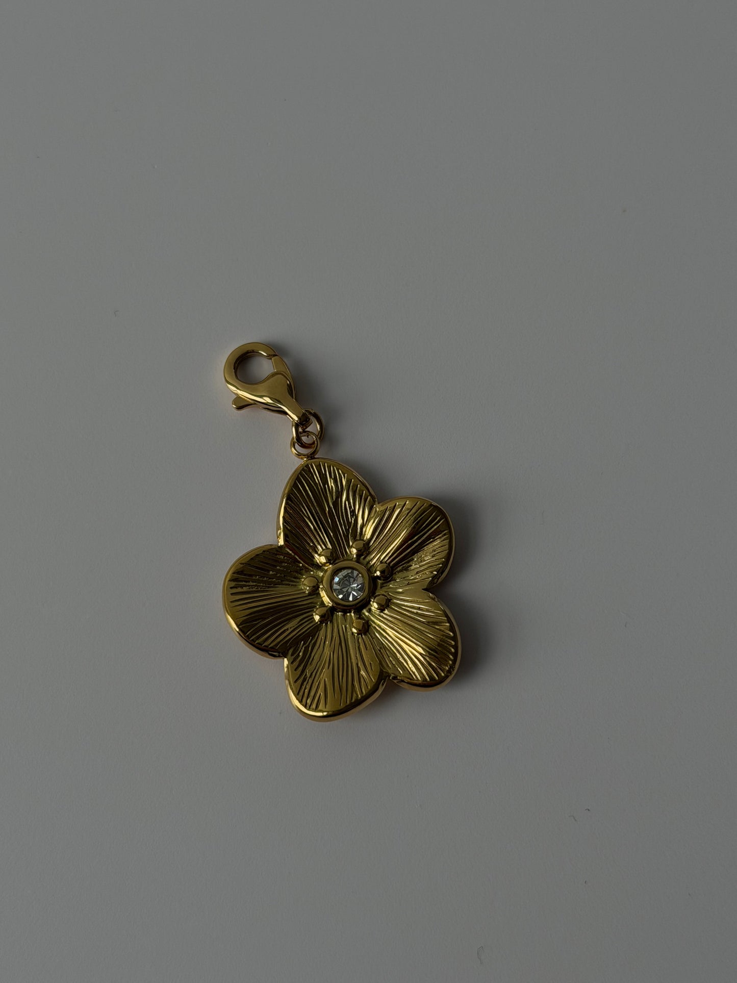 Pendentif fleur strass