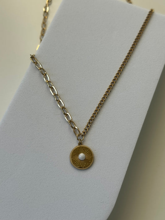 Collier Sola