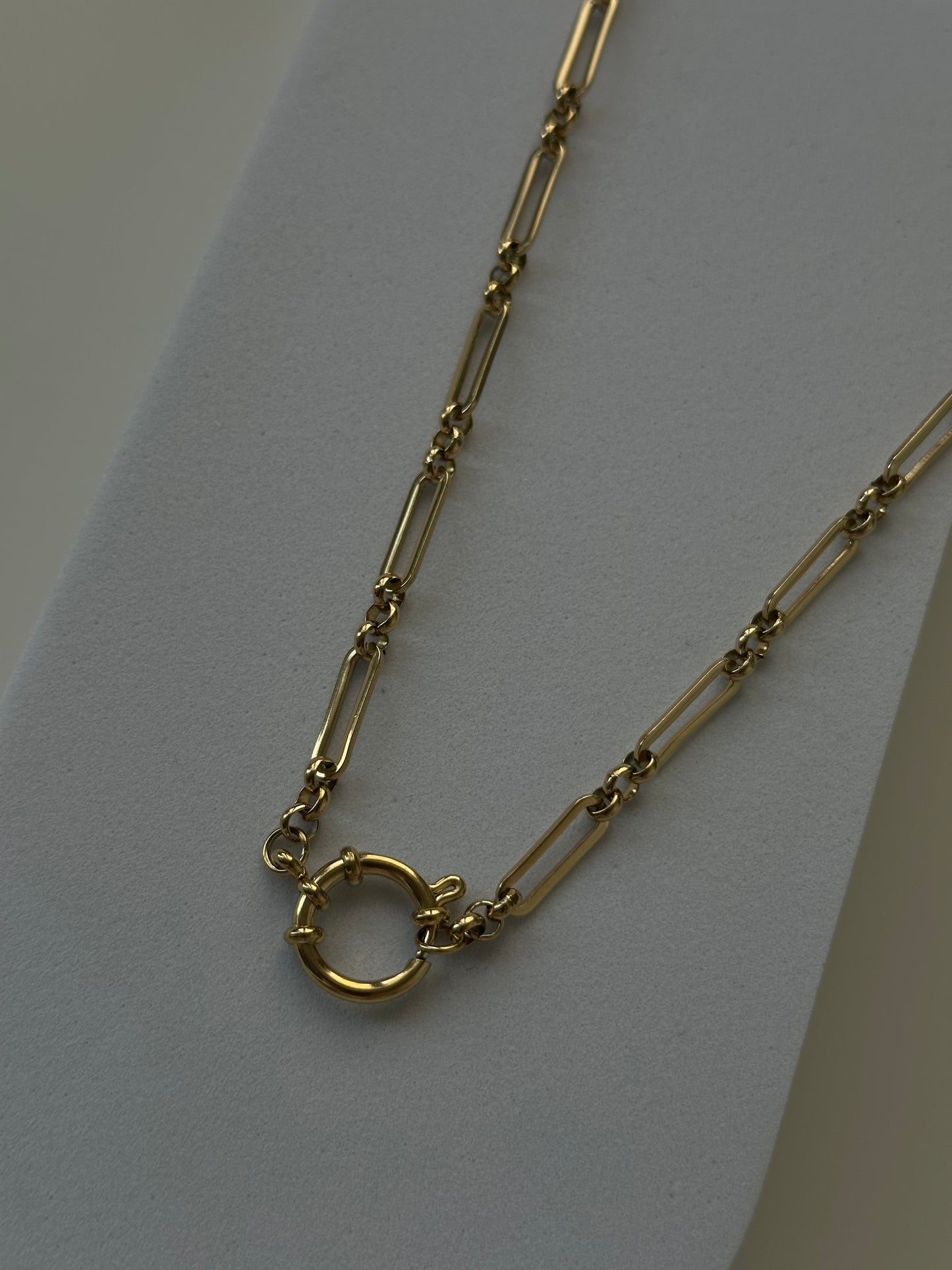 Collier Shaines