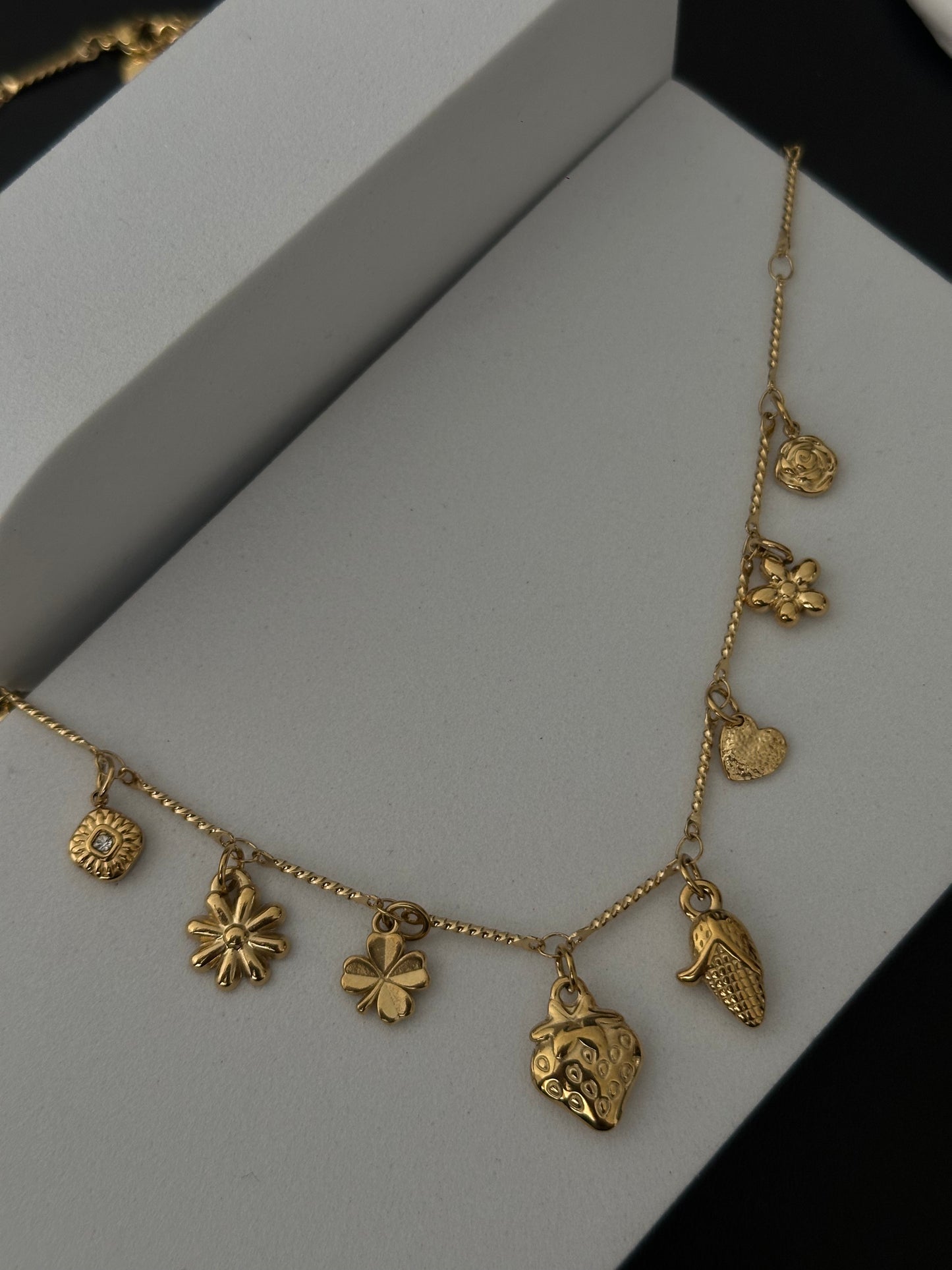Collier Cesme