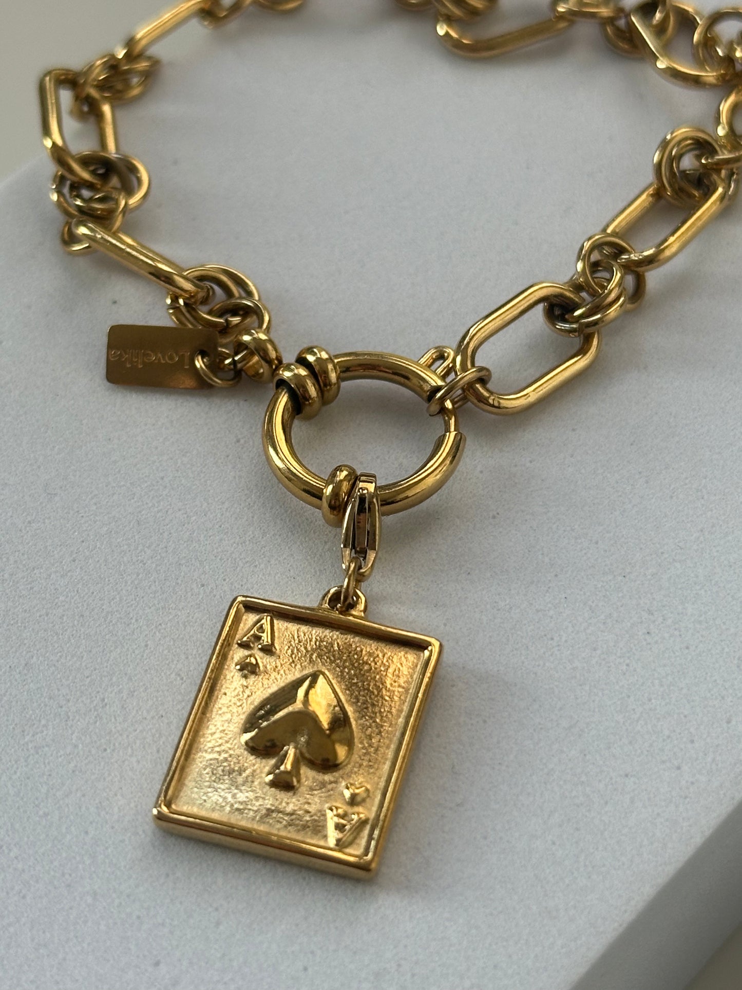 Pendentif As
