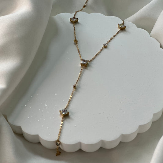 Lily Necklace
