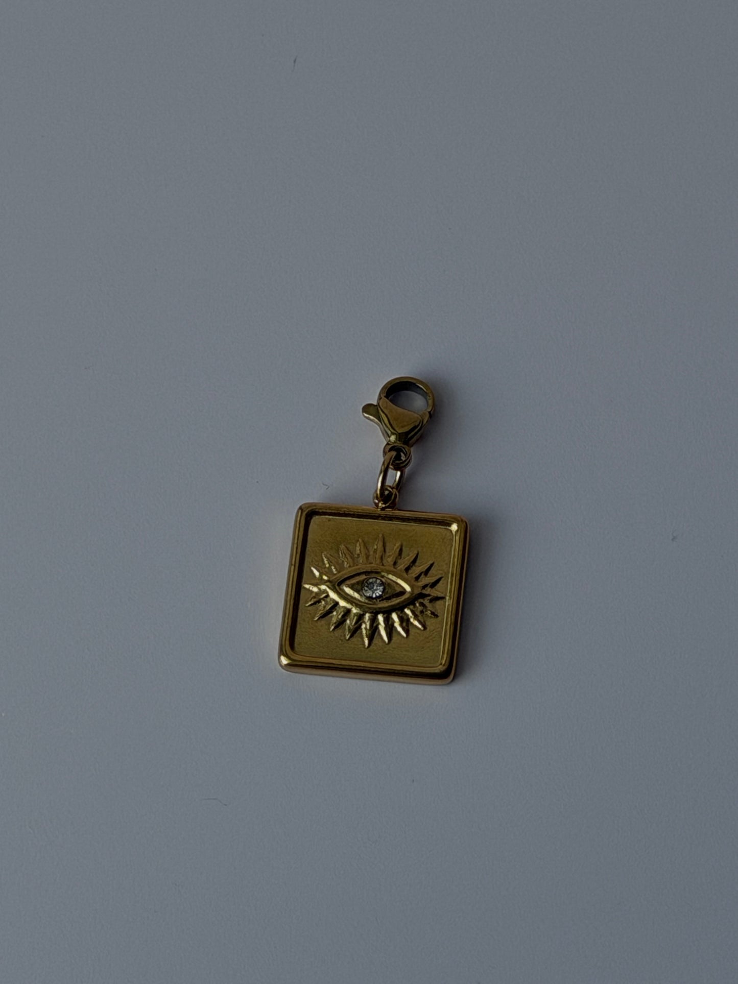 Pendentif œil