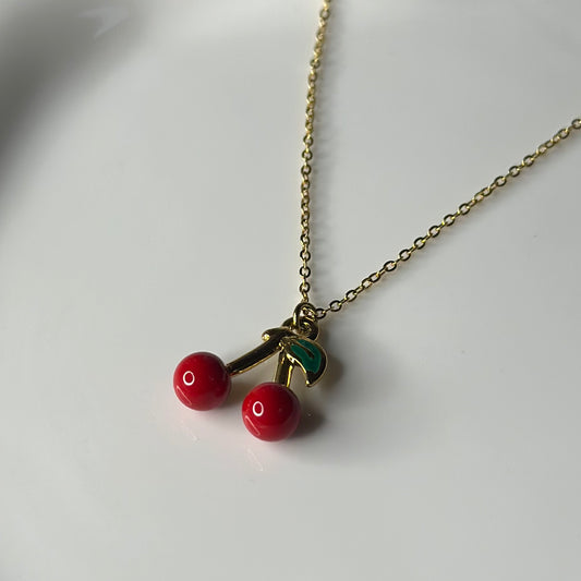 Collier Cherry